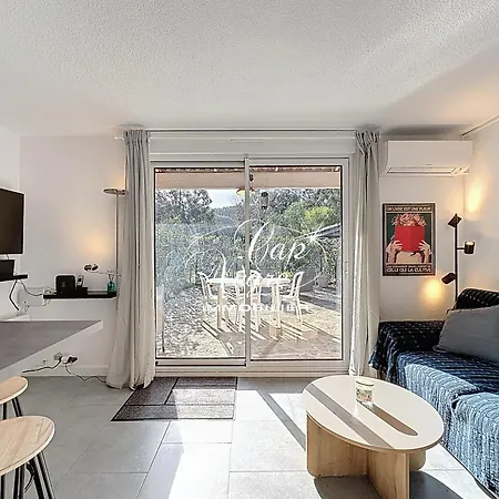 T2 Rénové Pour 4p Avec Jardin, Résidence Avec Piscine à 750m De La De Cavalière Apartamento *