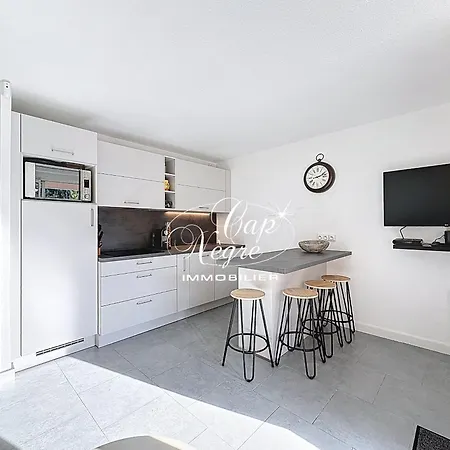 Apartamento T2 Rénové Pour 4p Avec Jardin, Résidence Avec Piscine à 750m De La De Cavalière