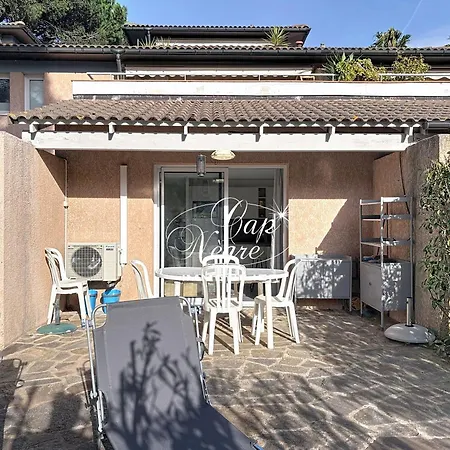 Apartamento T2 Rénové Pour 4p Avec Jardin, Résidence Avec Piscine à 750m De La De Cavalière Le Lavandou