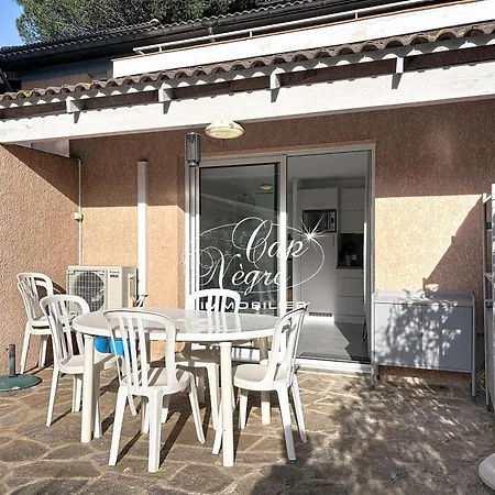 T2 Rénové Pour 4p Avec Jardin, Résidence Avec Piscine à 750m De La De Cavalière * Le Lavandou