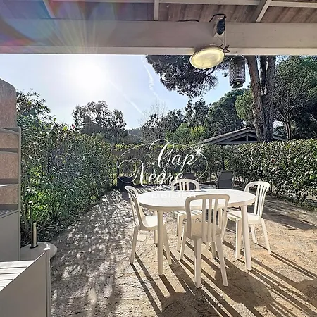 T2 Rénové Pour 4p Avec Jardin, Résidence Avec Piscine à 750m De La De Cavalière Apartamento Le Lavandou
